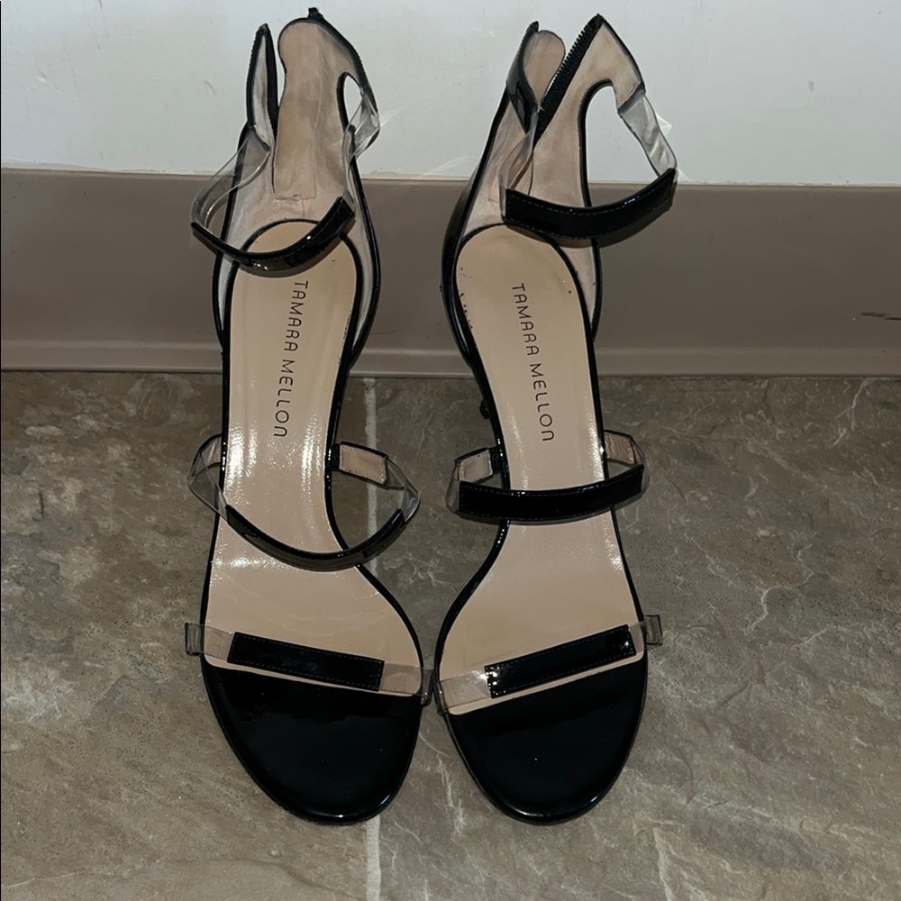 Tamara Mellon Black Elegant Heels it’s a 3 “ inch heel